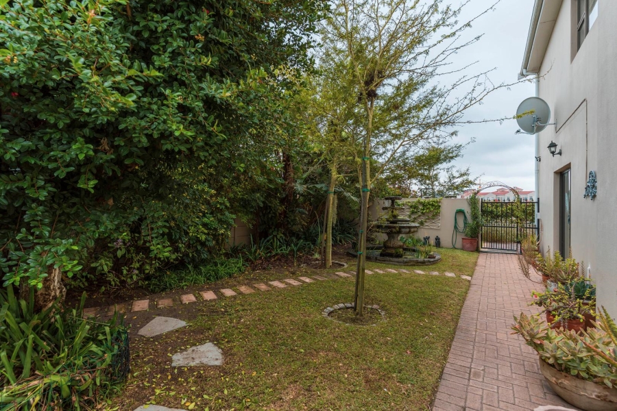 6 Bedroom Property for Sale in Tijgerhof Western Cape